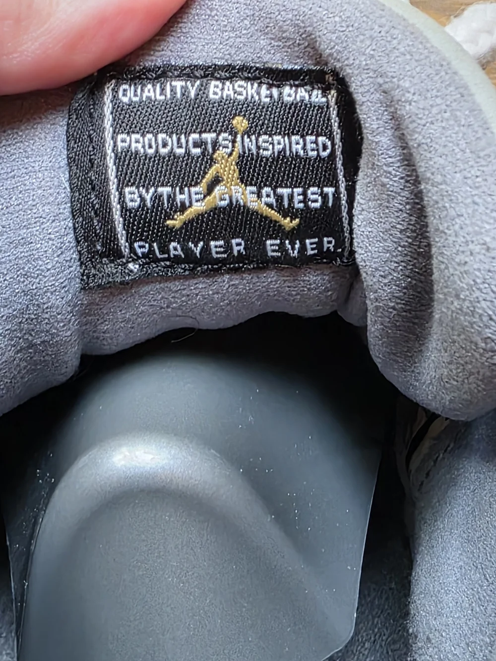 Air Jordan 11 Retro 2010 Cool Grey White Sneakers Sz 10.5